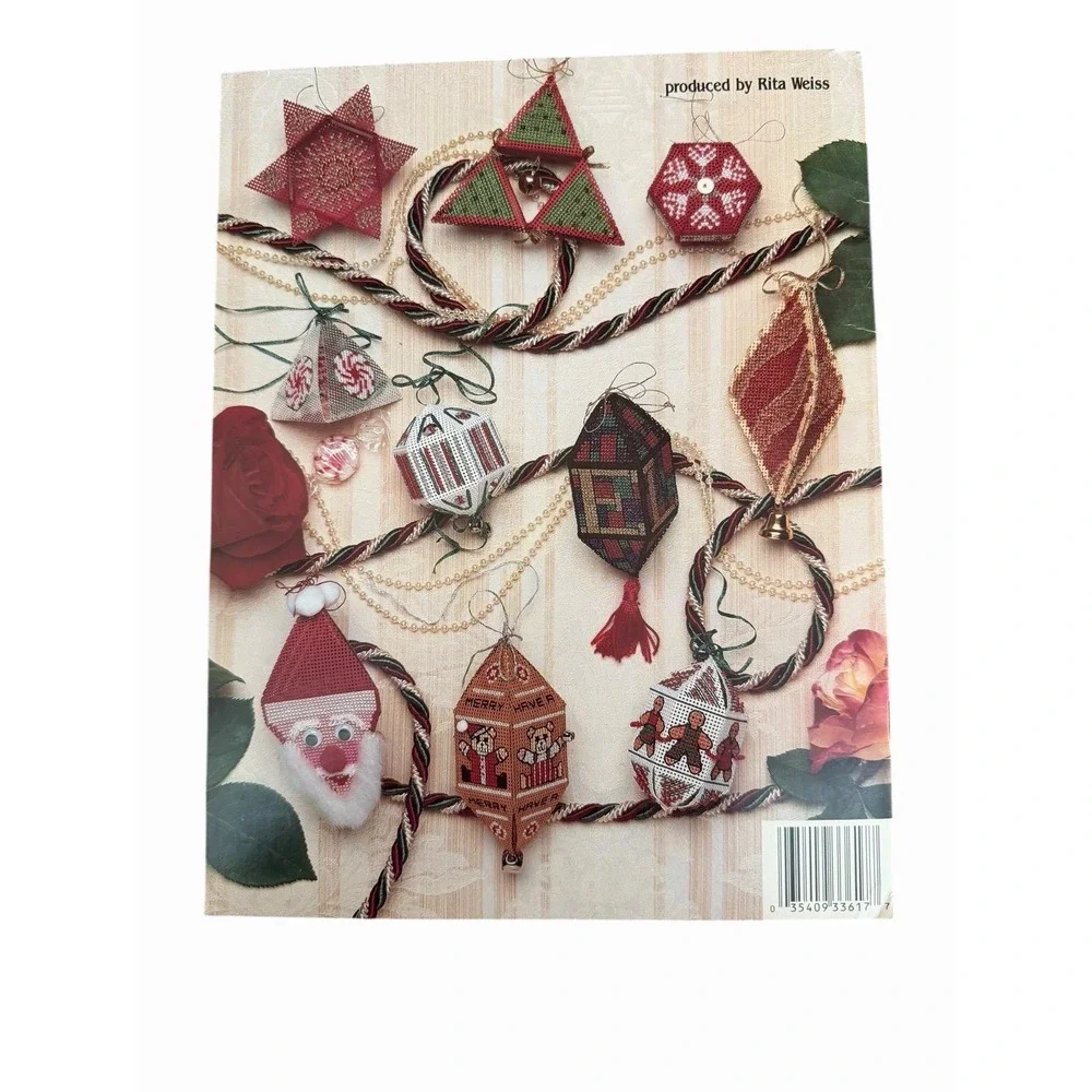 Christmas Ornaments 3D Plastic Canvas Pattern Instruction Books Vintage  Lot 4‎